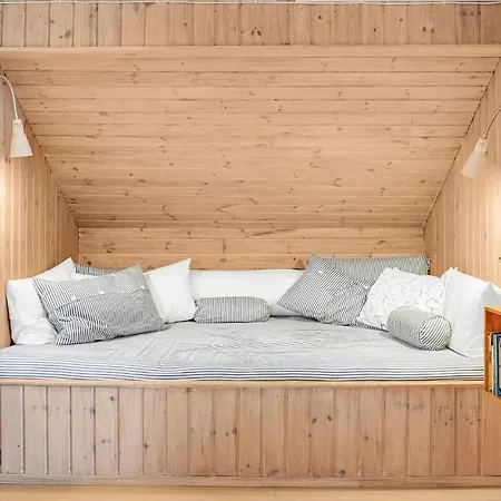 Cozy In *